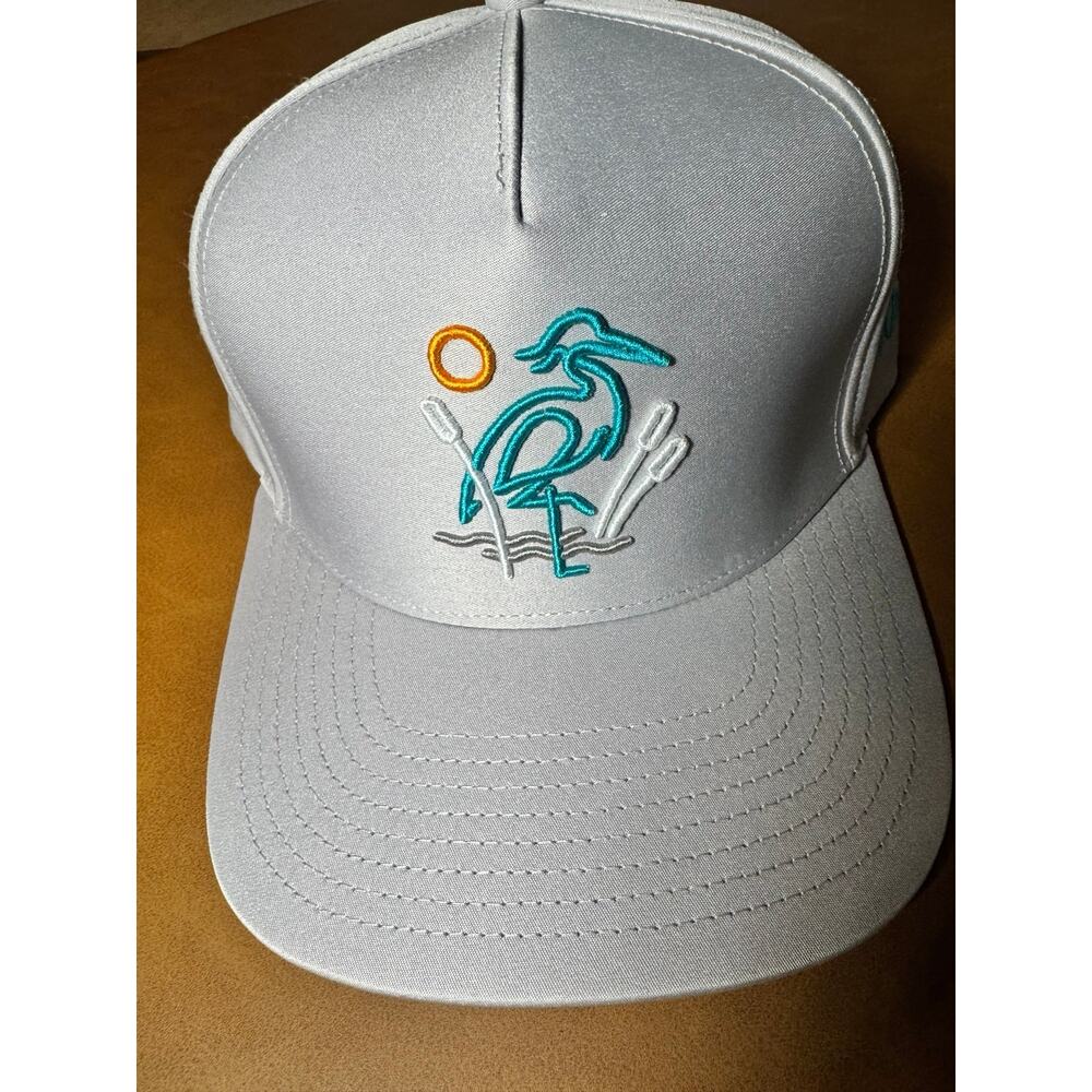 Waggle “Great Blue” OG Snapback Gray Heron Golf Hat Performance Cap NWT